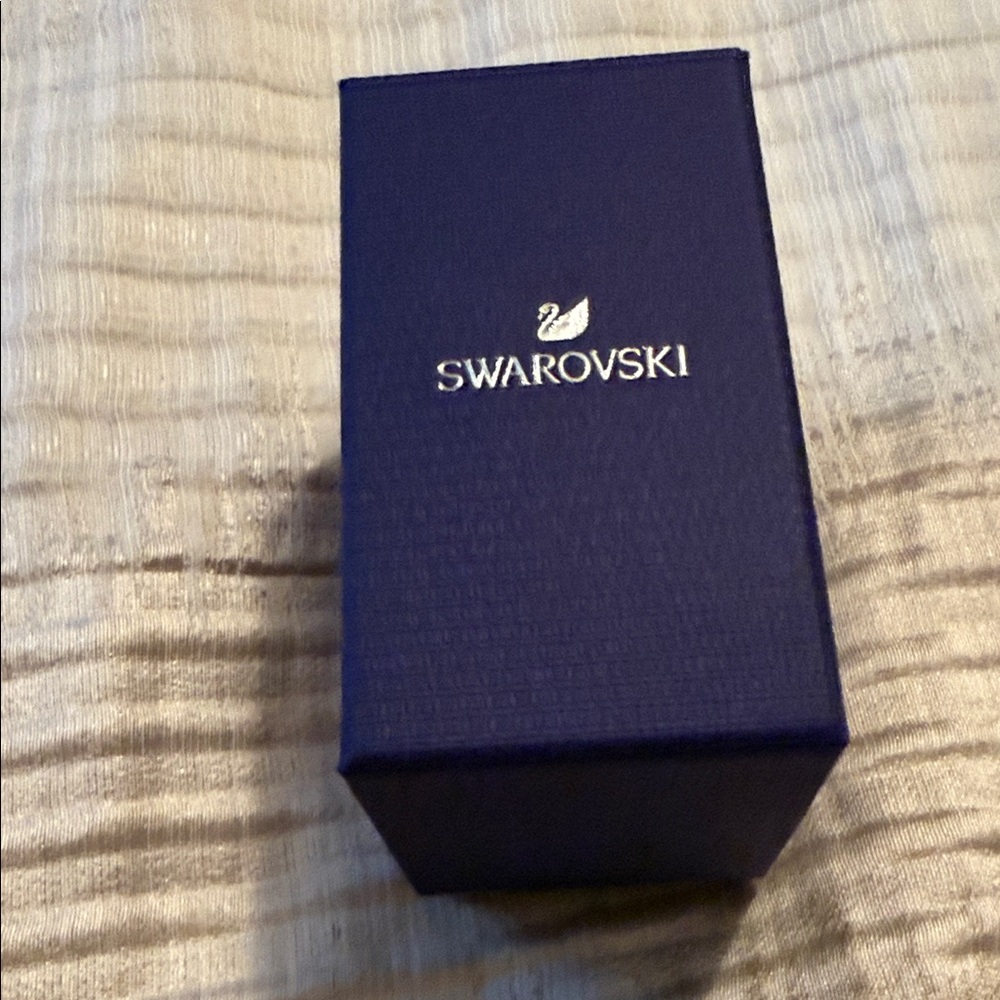 Swarovski Tahlia Bracelet with Gold and Multicolor Crystals brand new in box - Picture 3 of 5